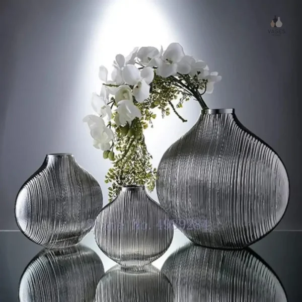 Vase soufflé en verre, décoration raffinée