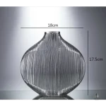 Vase en verre, style artisanal