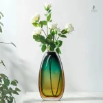 Vase en verre soufflé décoratif