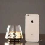 Vase en verre clair, pièce essentielle pour votre décor