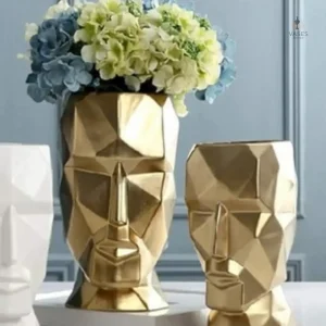 Vase au design moderne inspiré des visages