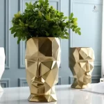 Vase visage contemporain pour décoration intérieure