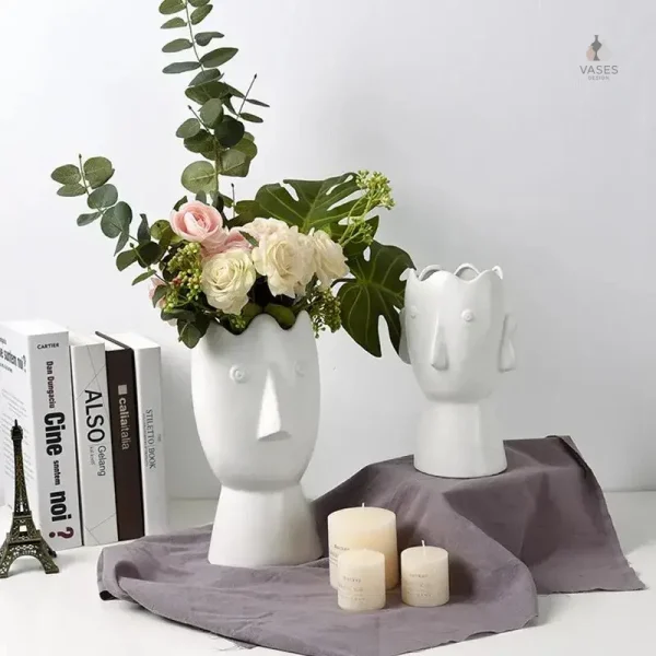 Vase visage en céramique au design unique