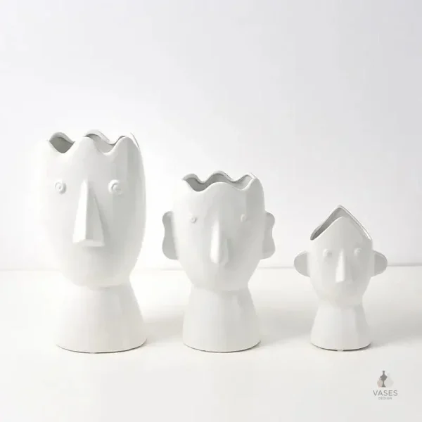 Vase visage art déco en blanc pur