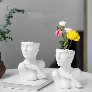 Vase décoratif visage femme en blanc