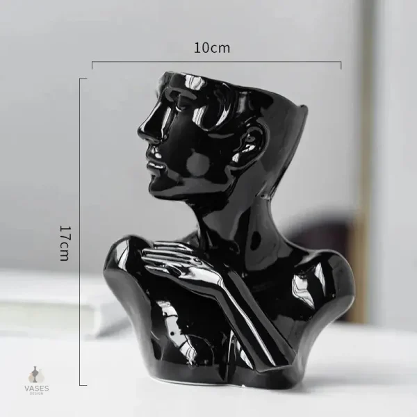Vase visage femme élégant pour intérieur