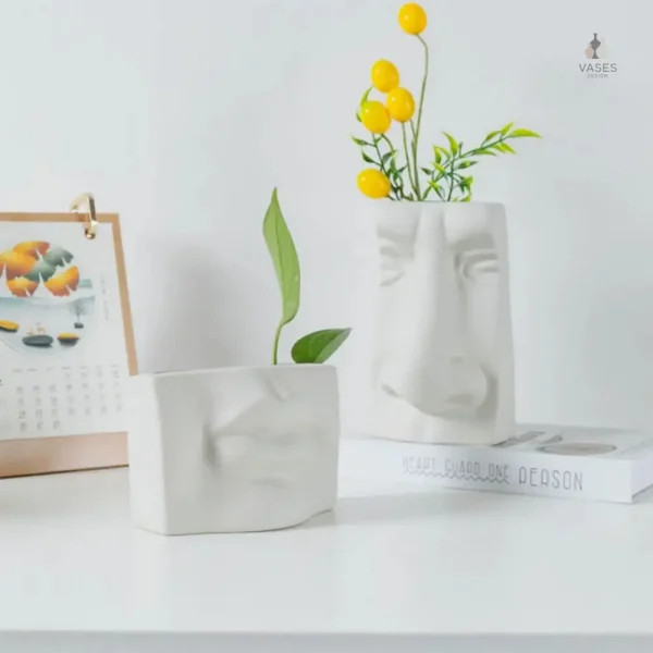 Vase visage en céramique artistique