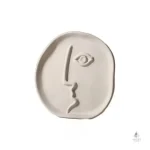 Vase design visage pour embellir votre espace