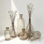 Vase en verre élégant et moderne
