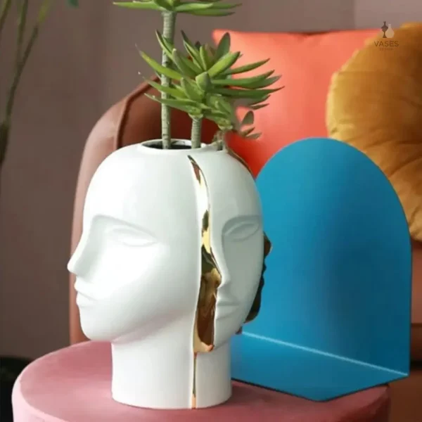Vase visage coloré pour une touche d'originalité
